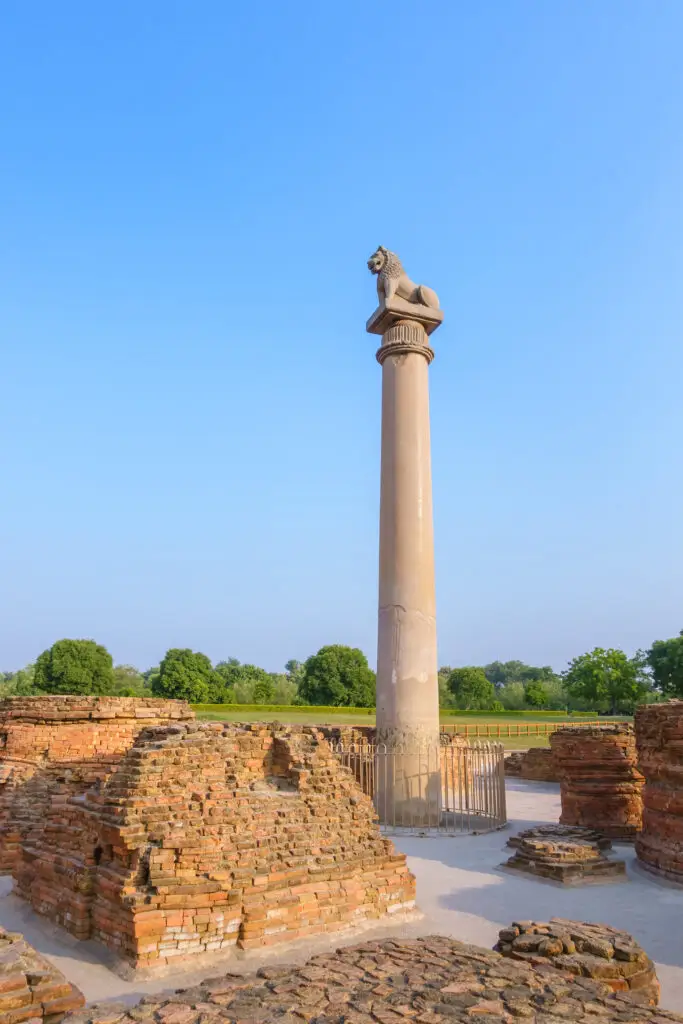 asokan pillar at kutagarasala vihara, vaishali, bihar, india