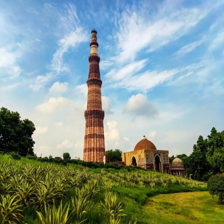 Qutub Minar: Where Delhi’s Skyline Meets 800 Years of History